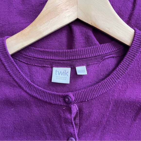 💠3/$10 TWIK Purple Cardigan - Picture 3 of 8